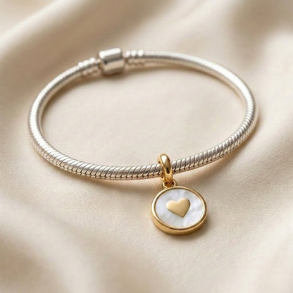 MemoryCharm - A charm that reveals a message from a loved one