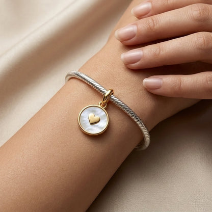 MemoryCharm - A charm that reveals a message from a loved one